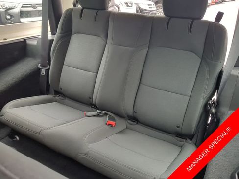 Used 2023 Jeep Wrangler Sport AWD/4WD image 19