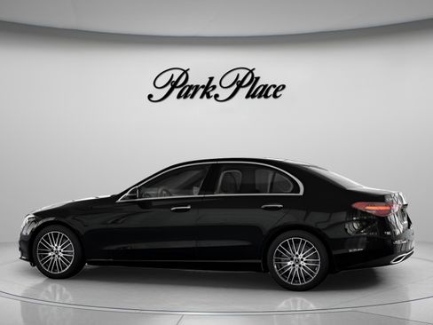 Used 2025 Mercedes-Benz C 300 Sedan image 9