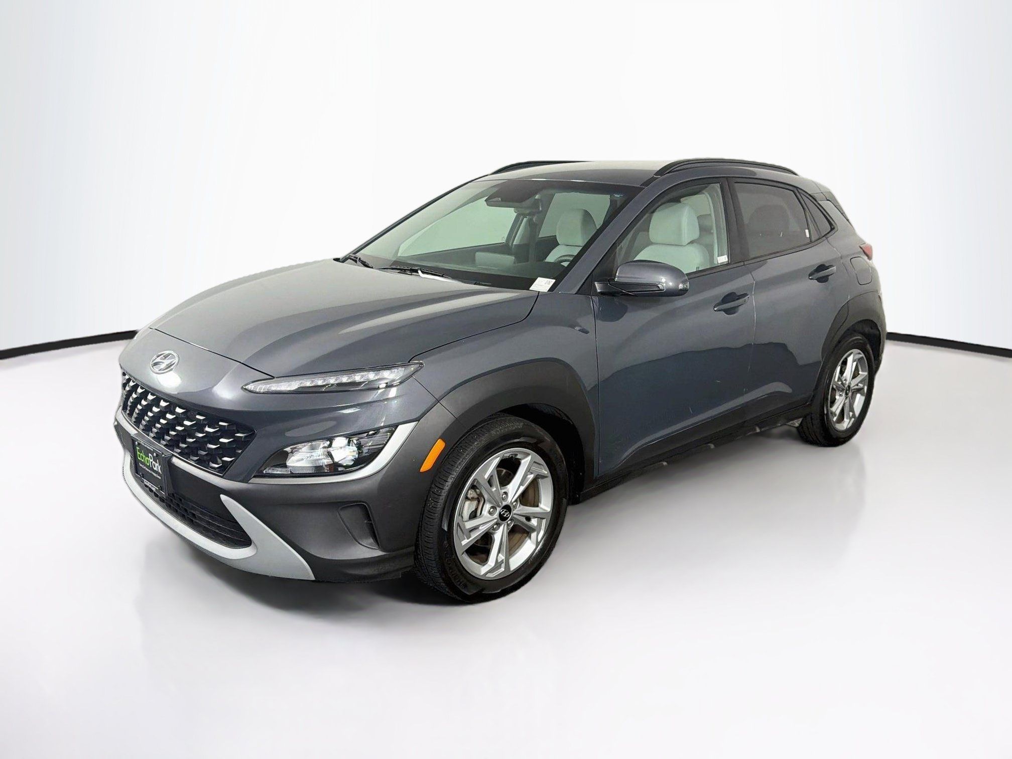 Used 2023 Hyundai Kona SEL FWD image 3