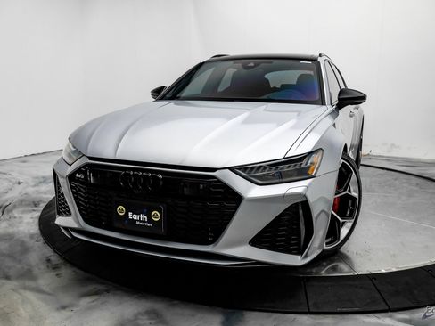 Used 2025 Audi RS 6 performance image 3