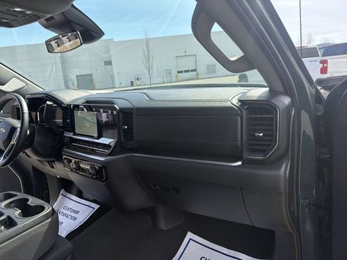 Used 2025 Chevrolet Silverado 1500 LT AWD/4WD image 30
