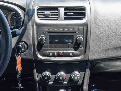 Used 2012 Dodge Avenger SE FWD image 12