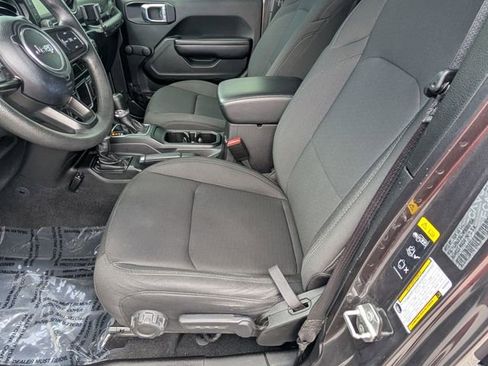 Used 2021 Jeep Wrangler Unlimited Sport AWD/4WD image 11
