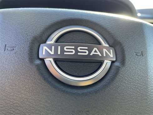 Used 2024 Nissan Frontier SV w/ SV Convenience Package image 30