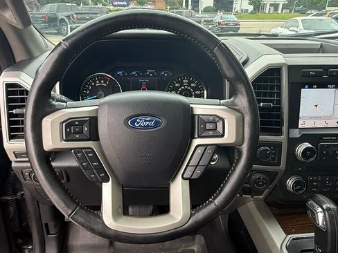 Used 2017 Ford F150 Lariat w/ Equipment Group 502A Luxury AWD/4WD image 13
