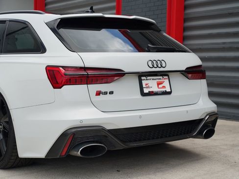 Used 2022 Audi RS 6 AWD/4WD image 8