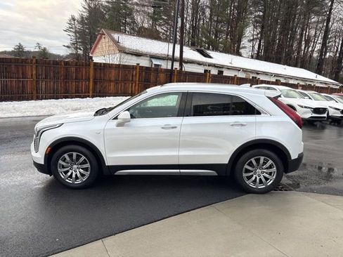 Used 2020 Cadillac XT4 Premium Luxury w/ Driver Awareness Package image 4