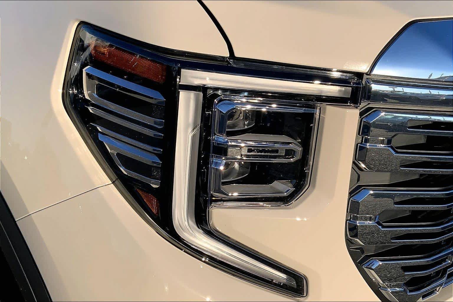 Used 2026 GMC Sierra 1500 Denali AWD/4WD image 24