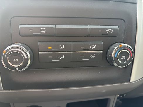 Used 2018 Nissan Frontier S image 9