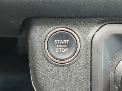 Used 2023 Land Rover Defender 130 SE AWD/4WD image 35