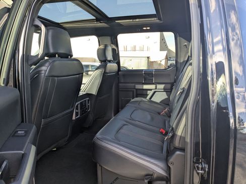 Used 2022 Ford F350 Platinum w/ FX4 Off-Road Package image 29