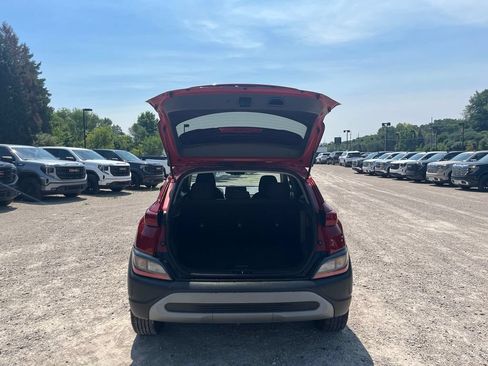 Used 2023 Hyundai Kona SEL FWD image 6