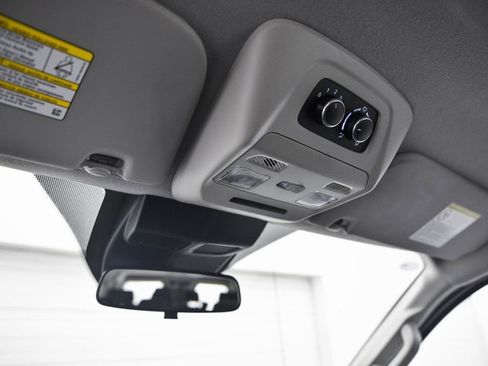 Used 2023 Ford Transit 350 XLT image 19