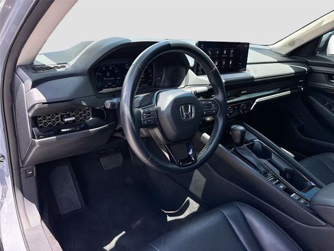 Used 2023 Honda Accord EX-L image 10
