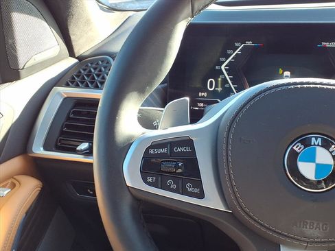 Used 2025 BMW X7 xDrive40i w/ M Sport Package image 15