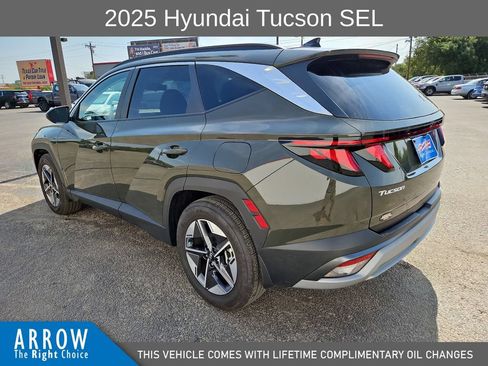 Used 2025 Hyundai Tucson SEL FWD image 8