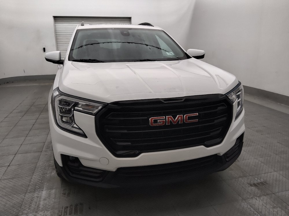 Used 2022 GMC Terrain SLT w/ Elevation Edition FWD image 14