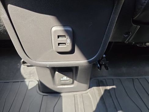 Certified 2023 GMC Terrain SLT w/ Infotainment Package II AWD/4WD image 14