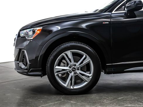 Used 2021 Audi Q3 2.0T Premium image 9