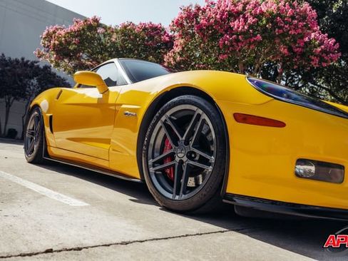Used 2008 Chevrolet Corvette Z06 w/ Preferred Equipment Group RWD image 25