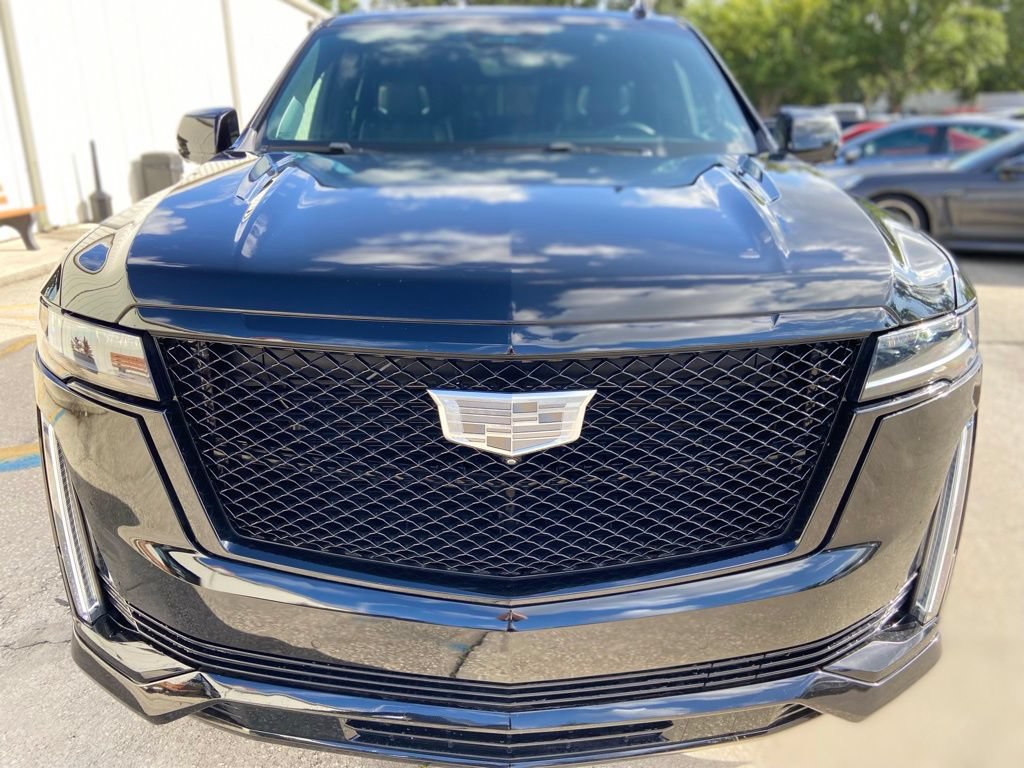 Used 2023 Cadillac Escalade Sport Platinum w/ LPO, ONYX Package AWD/4WD image 8