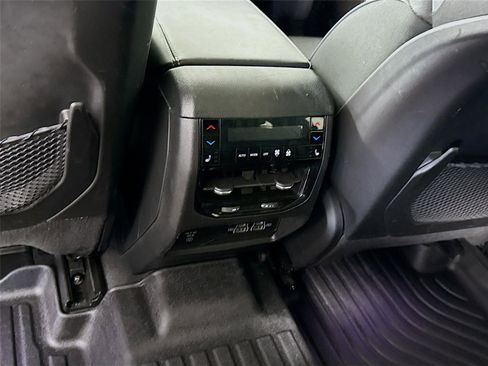 Used 2023 Jeep Grand Cherokee L Overland w/ Advanced Protech Group III AWD/4WD image 20