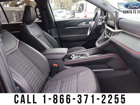 Used 2025 Ford Explorer ST-Line image 26