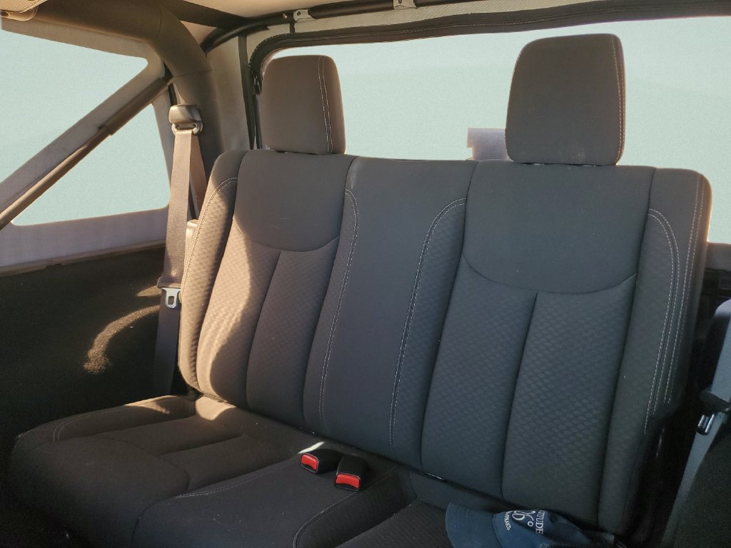 Used 2018 Jeep Wrangler Sport AWD/4WD image 11