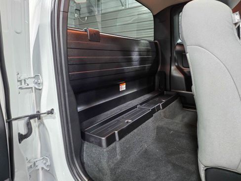 Used 2021 Toyota Tacoma SR image 17