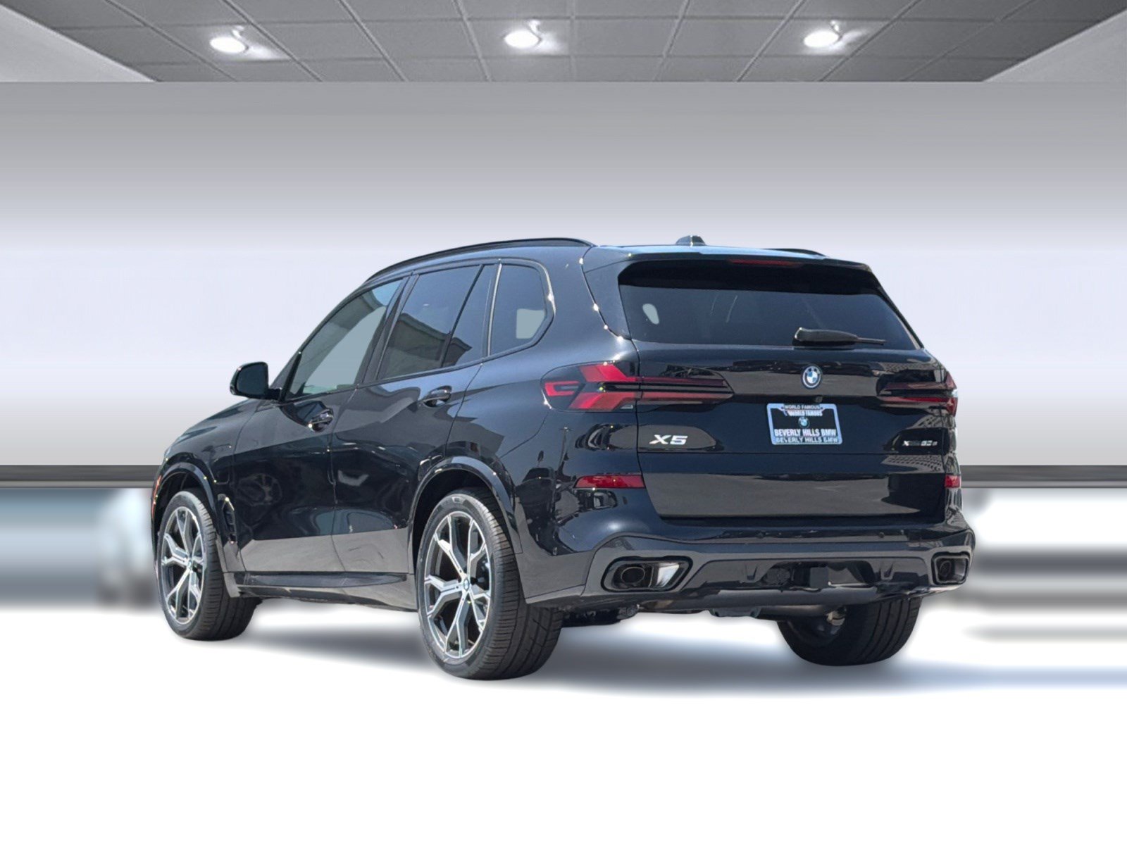 Used 2026 BMW X5 xDrive50e w/ M Sport Package AWD/4WD image 3