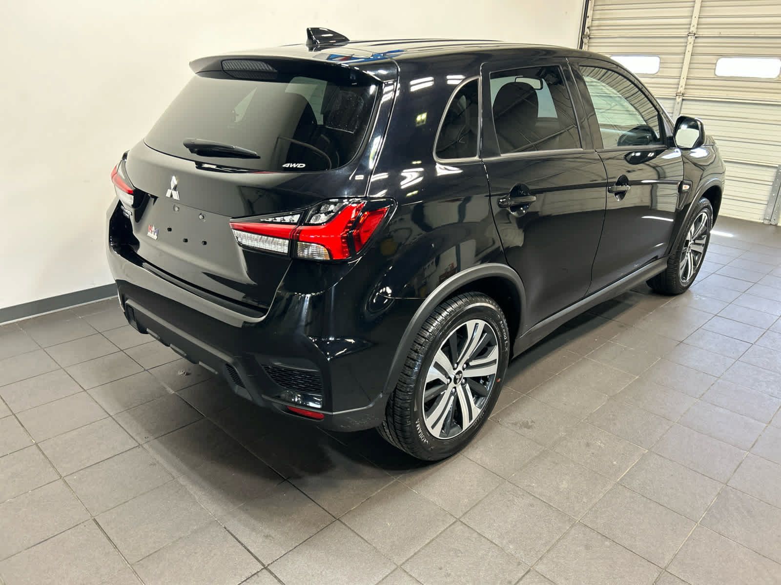 Used 2025 Mitsubishi Outlander Sport AWD image 3