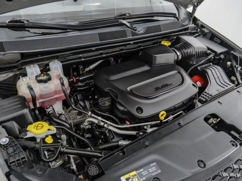 Used 2022 Chrysler Pacifica Touring-L image 42