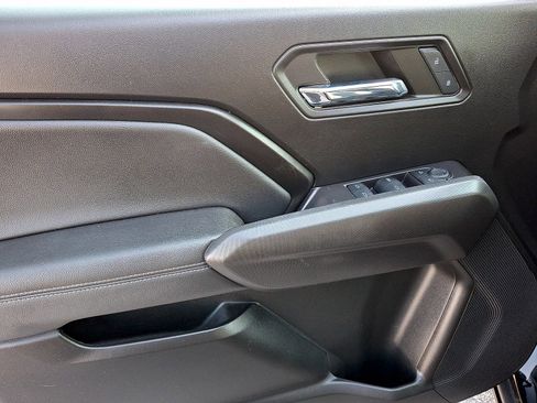 Used 2023 Chevrolet Colorado LT w/ LT Convenience Package III image 12