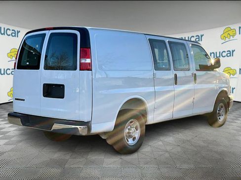 New 2025 Chevrolet Express 2500 w/ Driver Convenience Package image 7
