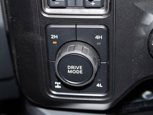 New 2026 Ford F250 Lariat w/ Black Appearance Package image 46