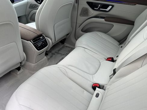 Certified 2023 Mercedes-Benz EQS 580 4MATIC SUV image 14