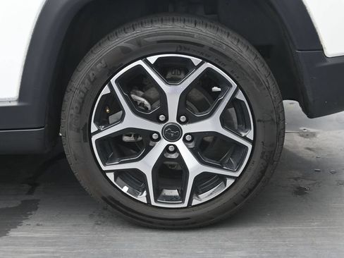 Used 2025 Jeep Compass Limited AWD/4WD image 13