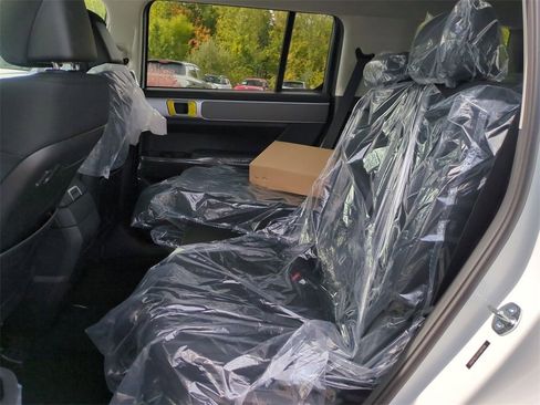 New 2026 Hyundai Santa Fe SE image 23