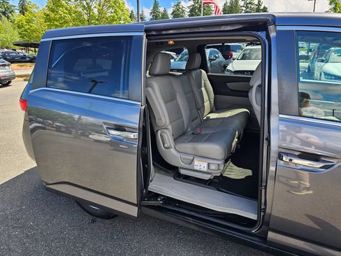 Used 2015 Honda Odyssey EX-L image 29
