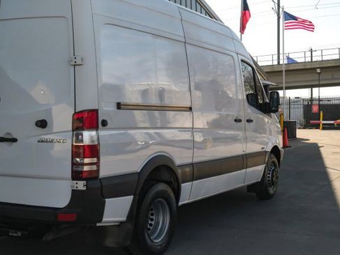 Used 2013 Mercedes-Benz Sprinter 3500 image 47