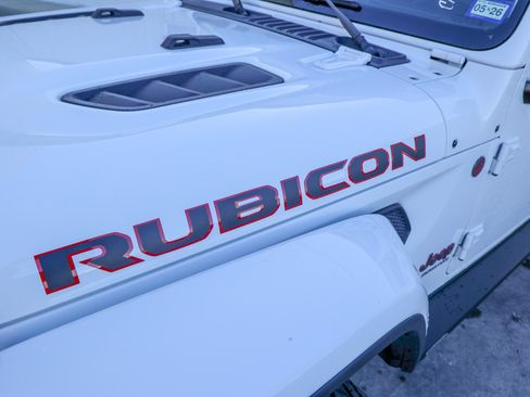 Used 2020 Jeep Gladiator Rubicon image 17