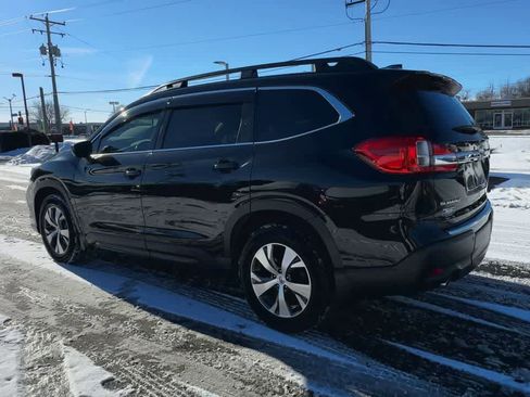 Certified 2022 Subaru Ascent Premium w/ Convenience Package image 6