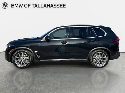 New 2026 BMW X5 xDrive50e w/ Climate Comfort Package image 2