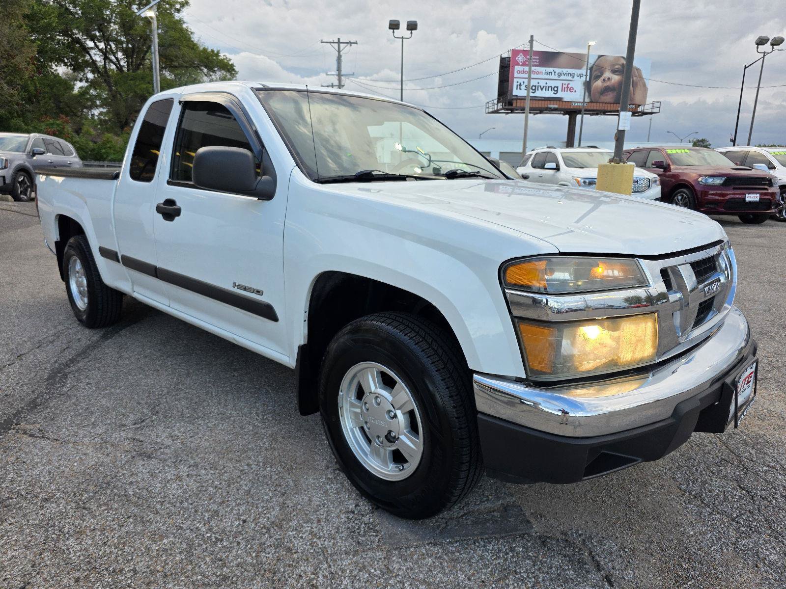Used 2007 Isuzu i-290 LS RWD image 3