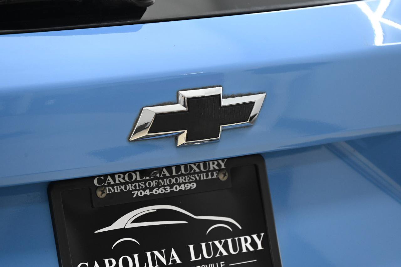 Used 2024 Chevrolet Trax RS w/ Sunroof Package FWD image 13