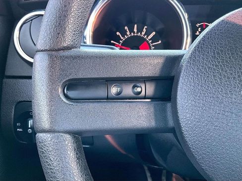 Used 2009 Ford Mustang GT image 18