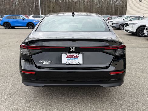 Used 2023 Honda Accord EX image 5