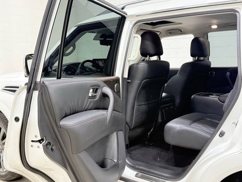 Used 2024 Nissan Armada Platinum w/ Captain's Chairs Package image 24