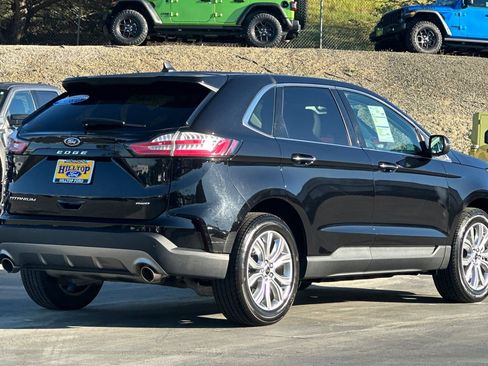Certified 2024 Ford Edge Titanium image 5