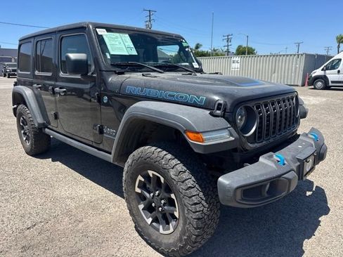 Used 2024 Jeep Wrangler Unlimited Rubicon 4xe AWD/4WD image 3